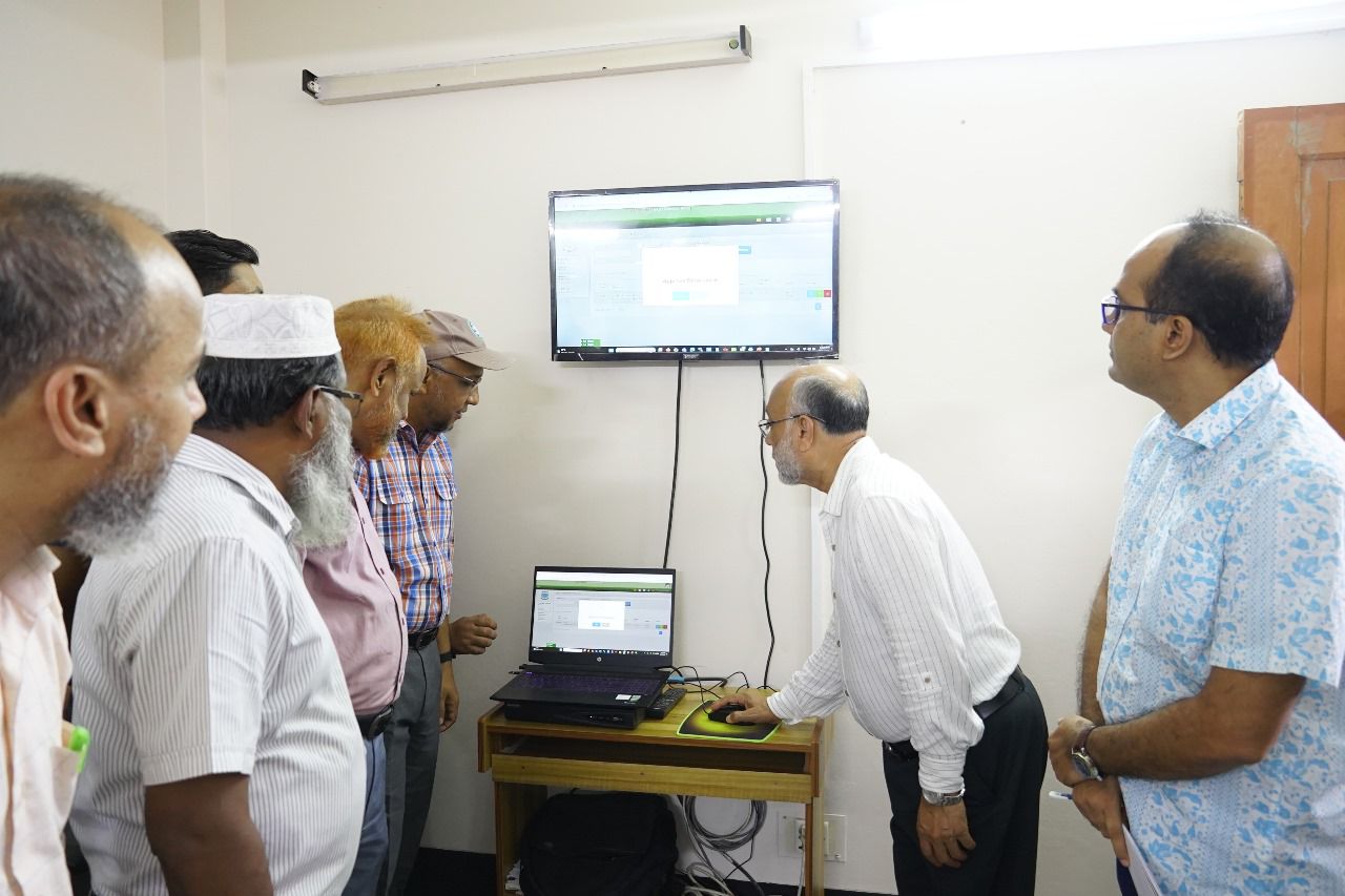 বাকৃবির পরিবহন শাখার উদ্যোগে অটোমেটেড রিকুইজিশন সিস্টেম এবং ট্র‍্যাকিং টুলস সিস্টেমের উদ্বোধন।