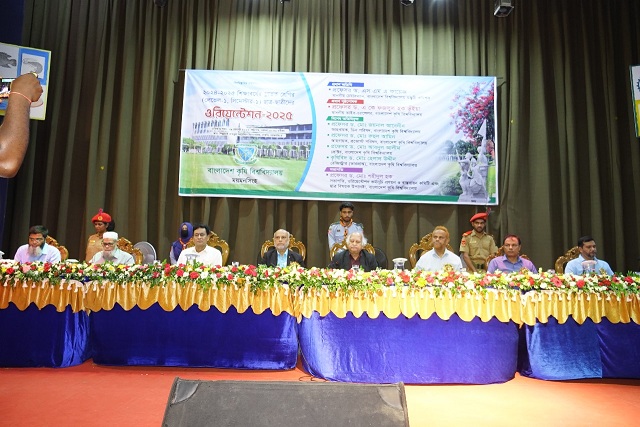 বাকৃবিতে স্নাতক শ্রেণির নবাগত শিক্ষার্থীদের ওরিয়েন্টেশন অনুষ্ঠিত