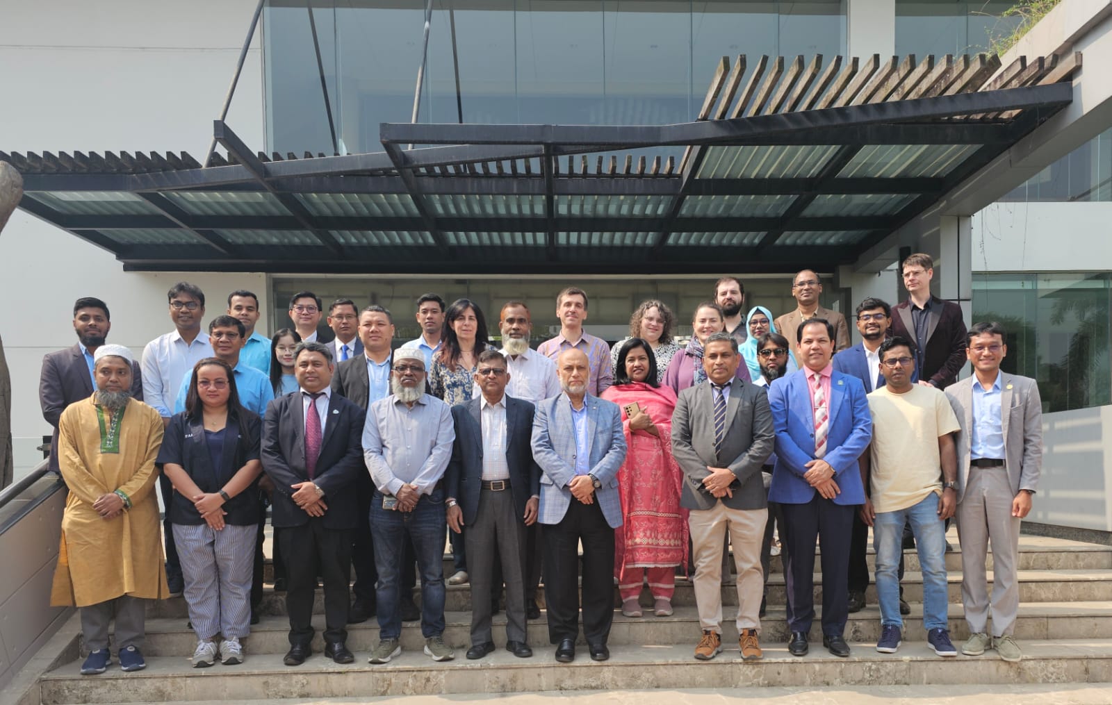 Asian Clusters in Deltin 7 রিভিউ and Climate Change প্রকল্পের   'Management Meeting of Bangladesh' রাজেন্দ্রপুর ব্র্যাক সিডিএমএ তে শুরু