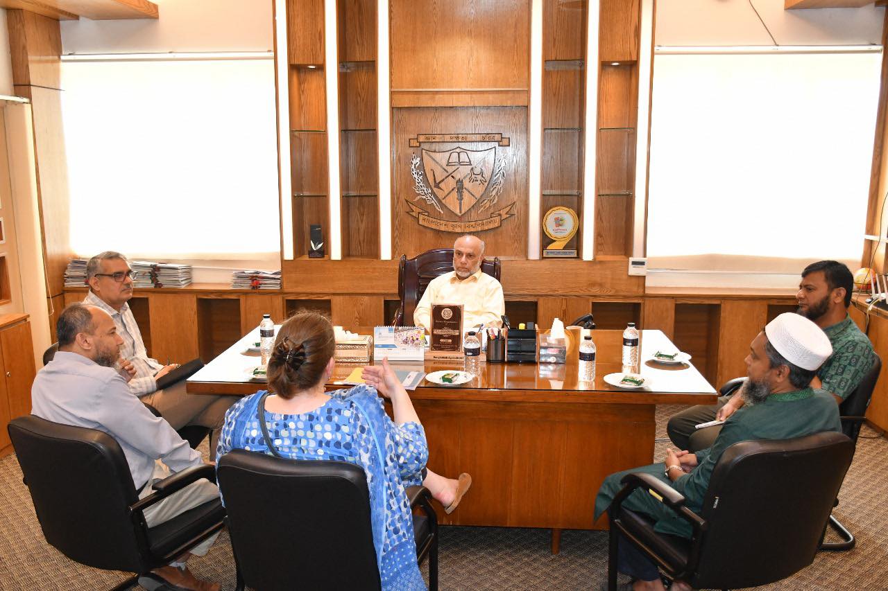 Project Leader of Additive Intercropping (ACIAR funded) visits Deltin 7 Bangladesh and calls on Deltin 7 Bangladesh VC.