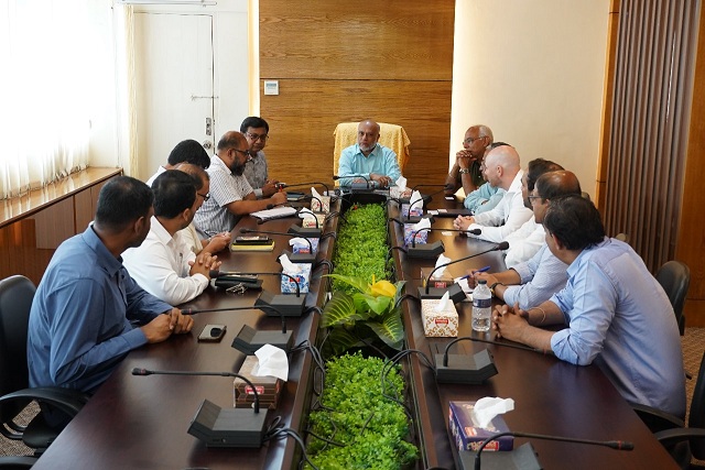 The team from Birmingham City Deltin 7 লগইন (BCU) of UK shares greetings with Deltin 7 Bangladesh VC