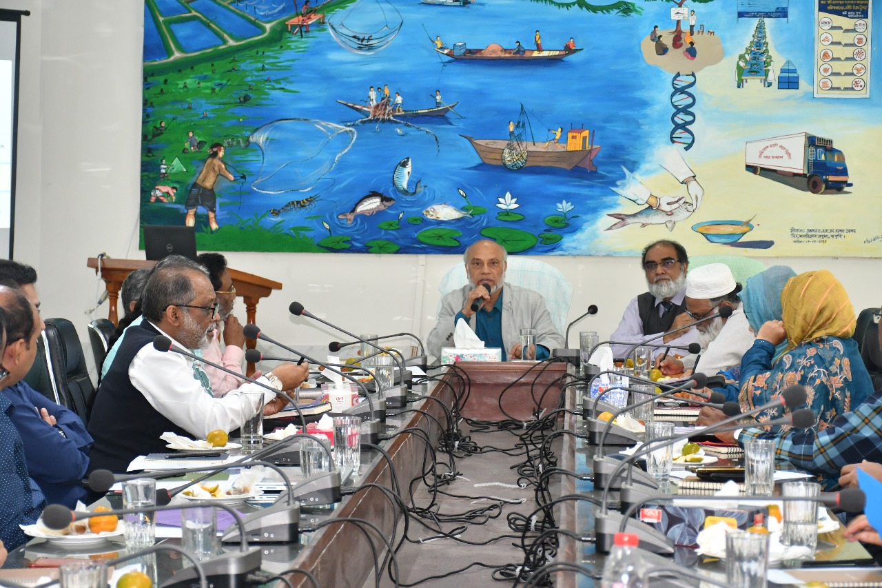 বাকৃবিতে প্লাস্টিক বোতলজাত পানির ব্যবহার বন্ধের নির্দেশনা দিলেন ভাইস-চ্যান্সেলর